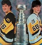 Lemieux and Jagr with Stanley...