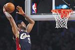 lebron.dunk .021513